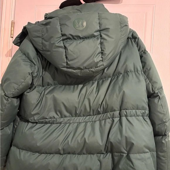 Lululemon Wunder Puff Jacket - Picture 5 of 5